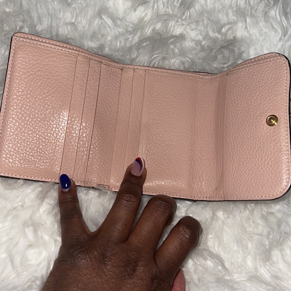 CHLOÉ Alphabet embellished textured-leather wallet soft pink NWT full inclusion - Picture 11 of 15